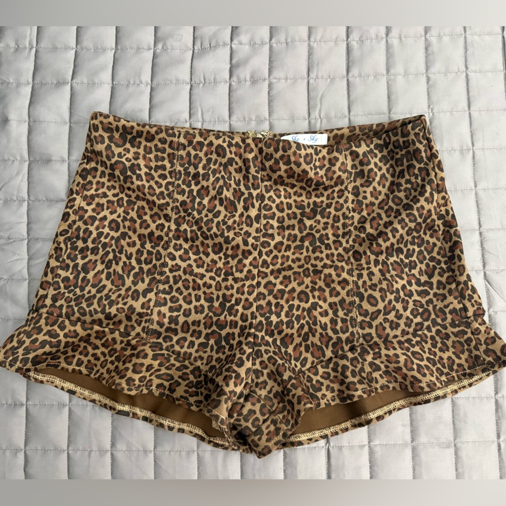 She + Sky Leopard Print Shorts with slight ruffle at bottom